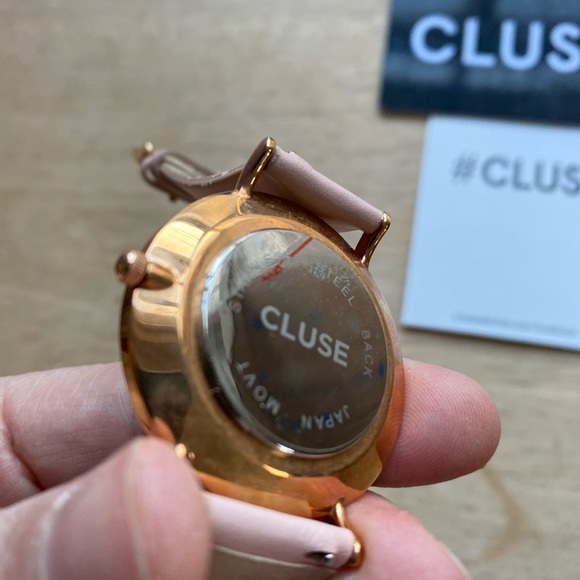 Cluse women’s watch - rose gold and baby pink - Picture 7 of 12